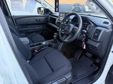 2024 Mitsubishi Triton - Thumbnail