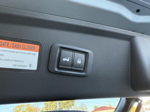 2025 Mitsubishi Eclipse Cross - Thumbnail