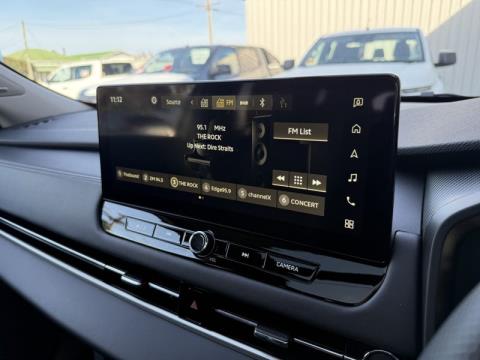 2025 Mitsubishi Outlander - Thumbnail