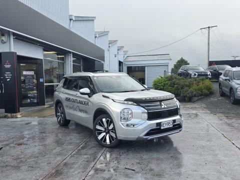 2025 Mitsubishi Outlander