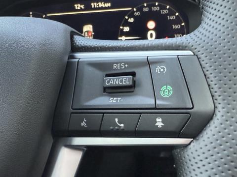 2025 Mitsubishi Outlander - Thumbnail