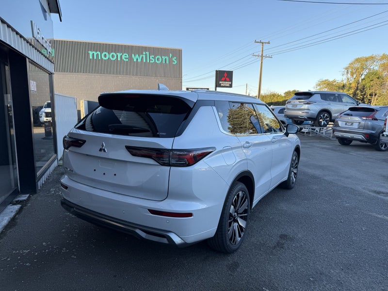 2025 Mitsubishi Outlander