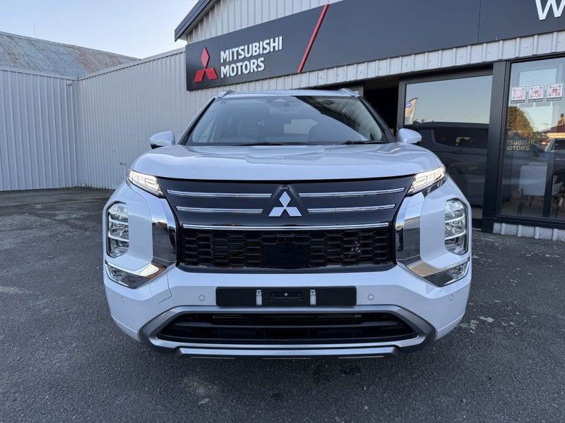 2025 Mitsubishi Outlander