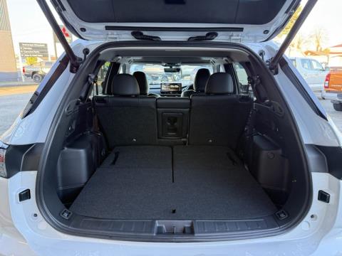 2025 Mitsubishi Outlander - Thumbnail