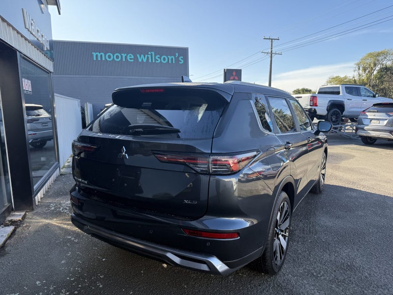2025 Mitsubishi Outlander