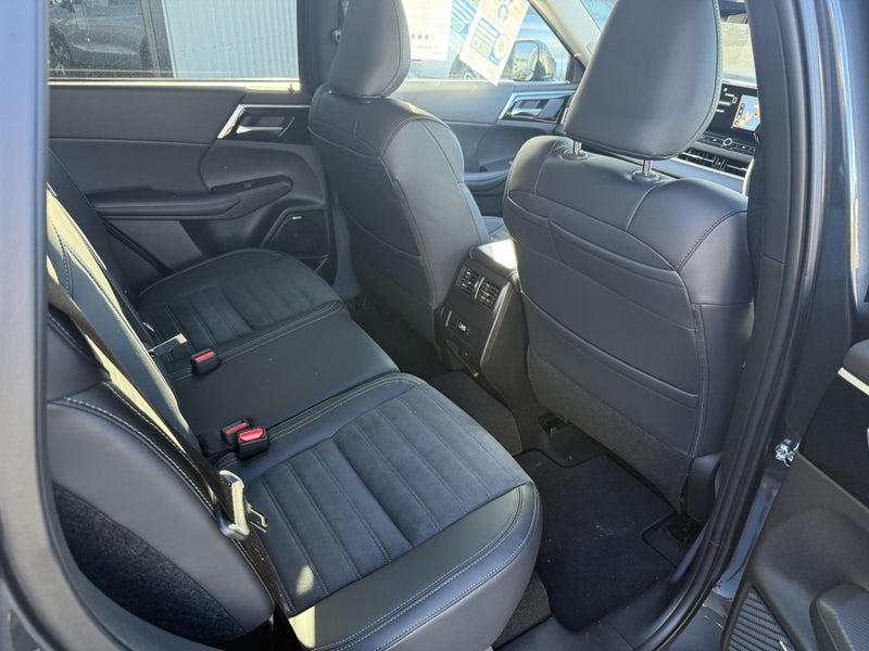 2025 Mitsubishi Outlander