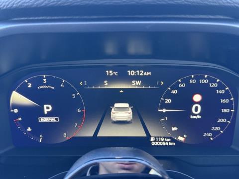 2025 Mitsubishi Outlander - Thumbnail