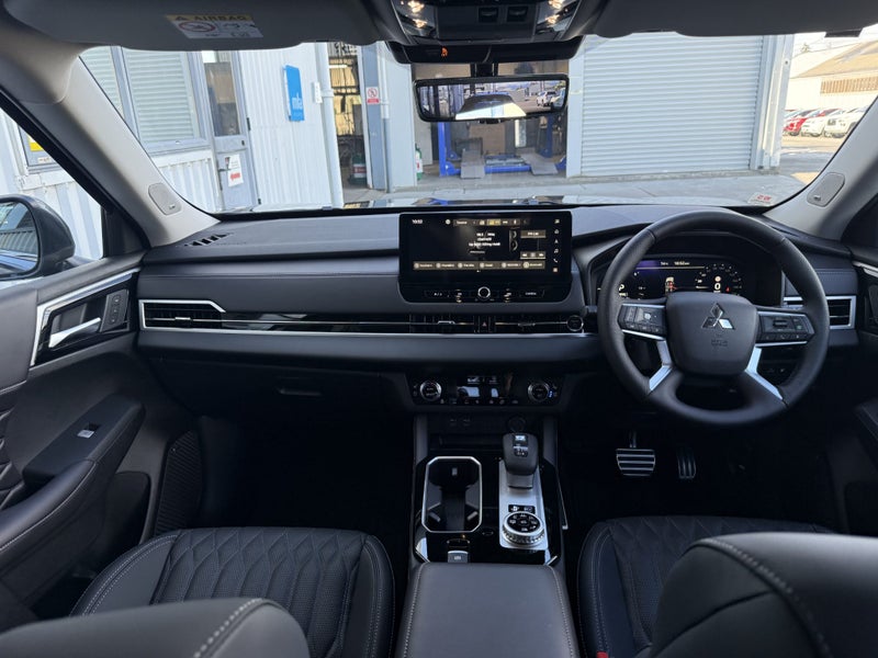 2025 Mitsubishi Outlander