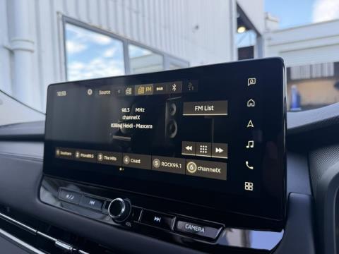 2025 Mitsubishi Outlander - Thumbnail