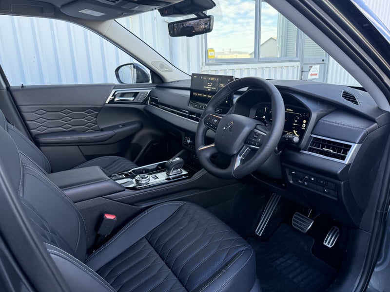 2025 Mitsubishi Outlander