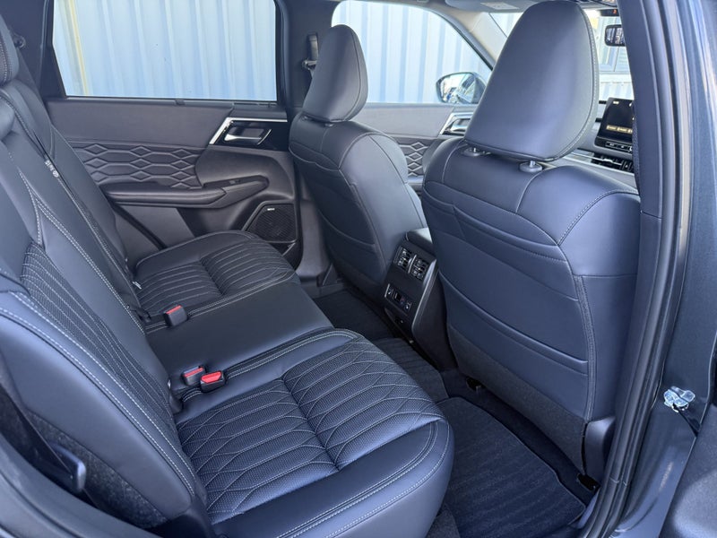 2025 Mitsubishi Outlander