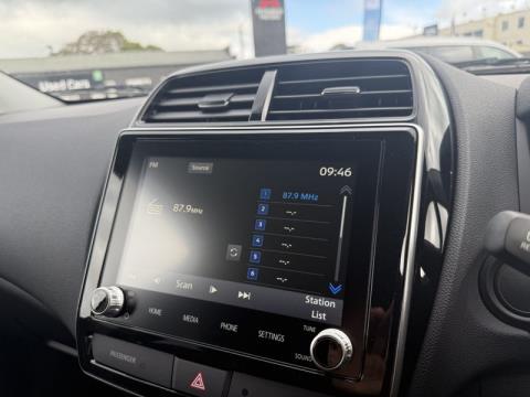 2025 Mitsubishi ASX - Thumbnail