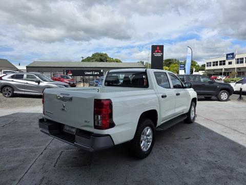 2025 Mitsubishi Triton - Thumbnail