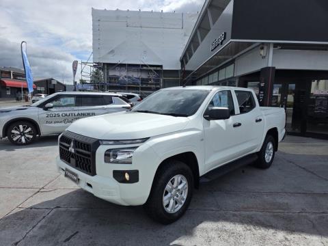 2025 Mitsubishi Triton - Thumbnail