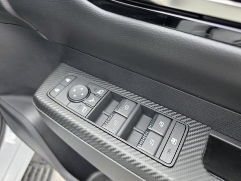 2025 Mitsubishi Triton - Thumbnail