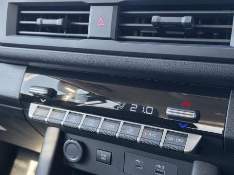 2025 Mitsubishi Triton - Thumbnail