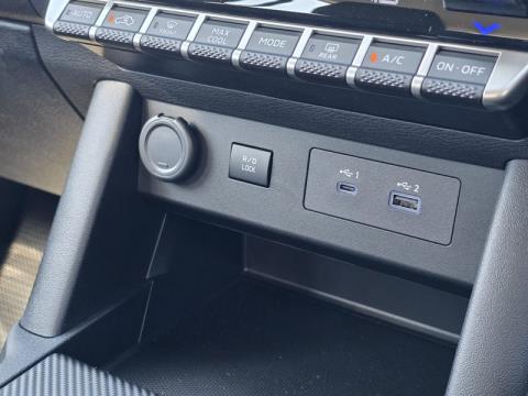 2025 Mitsubishi Triton - Thumbnail