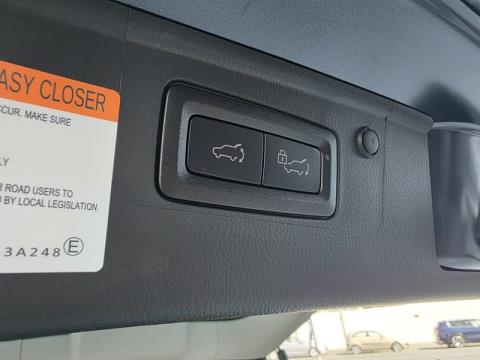 2025 Mitsubishi Pajero Sport - Thumbnail