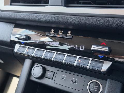 2025 Mitsubishi Triton - Thumbnail