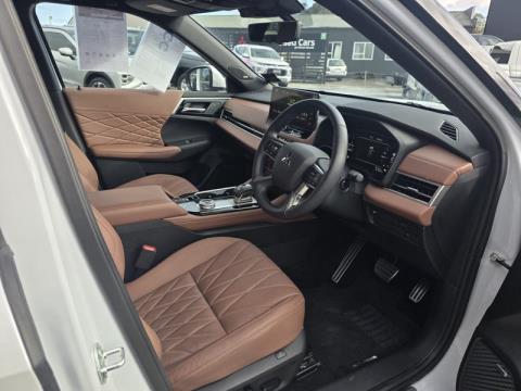 2026 Mitsubishi Outlander - Thumbnail