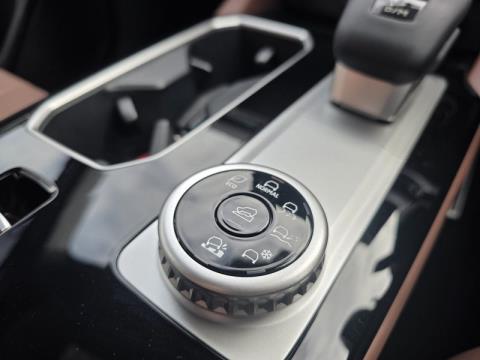 2026 Mitsubishi Outlander - Thumbnail