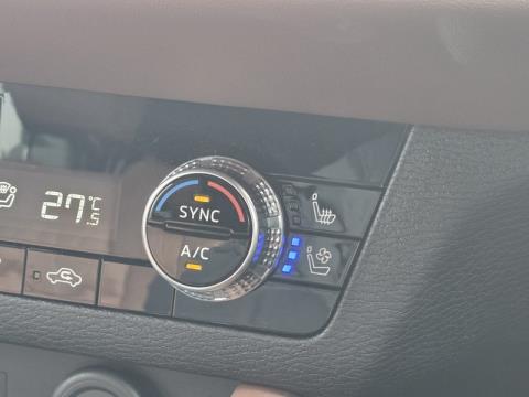 2026 Mitsubishi Outlander - Thumbnail