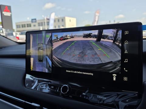 2026 Mitsubishi Outlander - Thumbnail