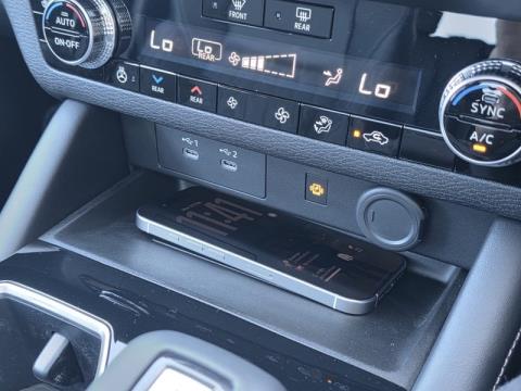 2026 Mitsubishi Outlander - Thumbnail