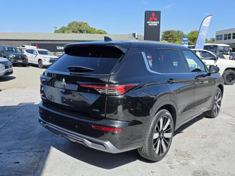 2026 Mitsubishi Outlander - Thumbnail