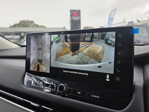 2026 Mitsubishi Outlander - Thumbnail