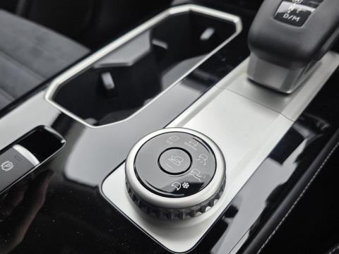 2026 Mitsubishi Outlander - Thumbnail