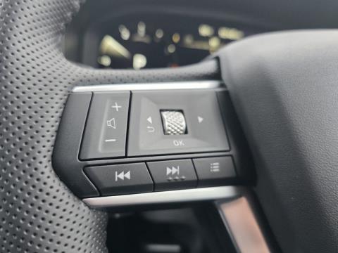 2026 Mitsubishi Outlander - Thumbnail