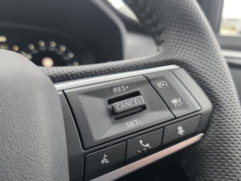 2026 Mitsubishi Outlander - Thumbnail