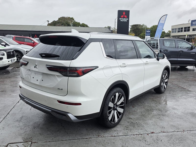 2026 Mitsubishi Outlander