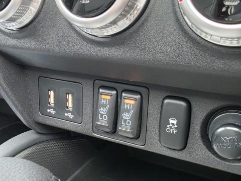 2025 Mitsubishi ASX - Thumbnail