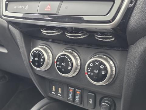 2025 Mitsubishi ASX - Thumbnail