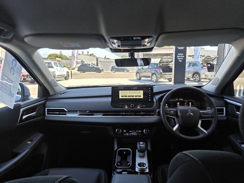 2026 Mitsubishi Outlander