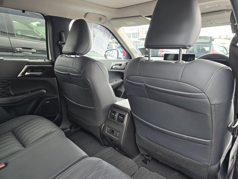 2026 Mitsubishi Outlander