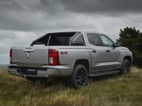 2025 Mitsubishi Triton - Thumbnail