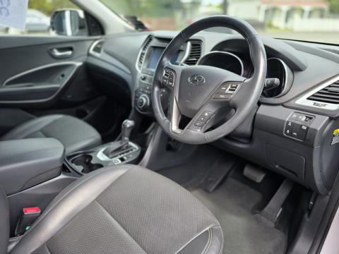 2018 Hyundai Santa Fe - Thumbnail