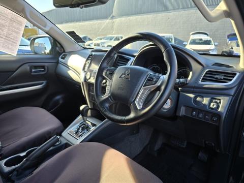 2023 Mitsubishi Triton - Thumbnail