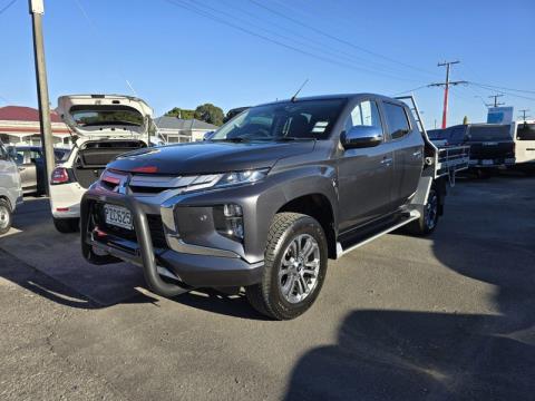 2023 Mitsubishi Triton - Thumbnail